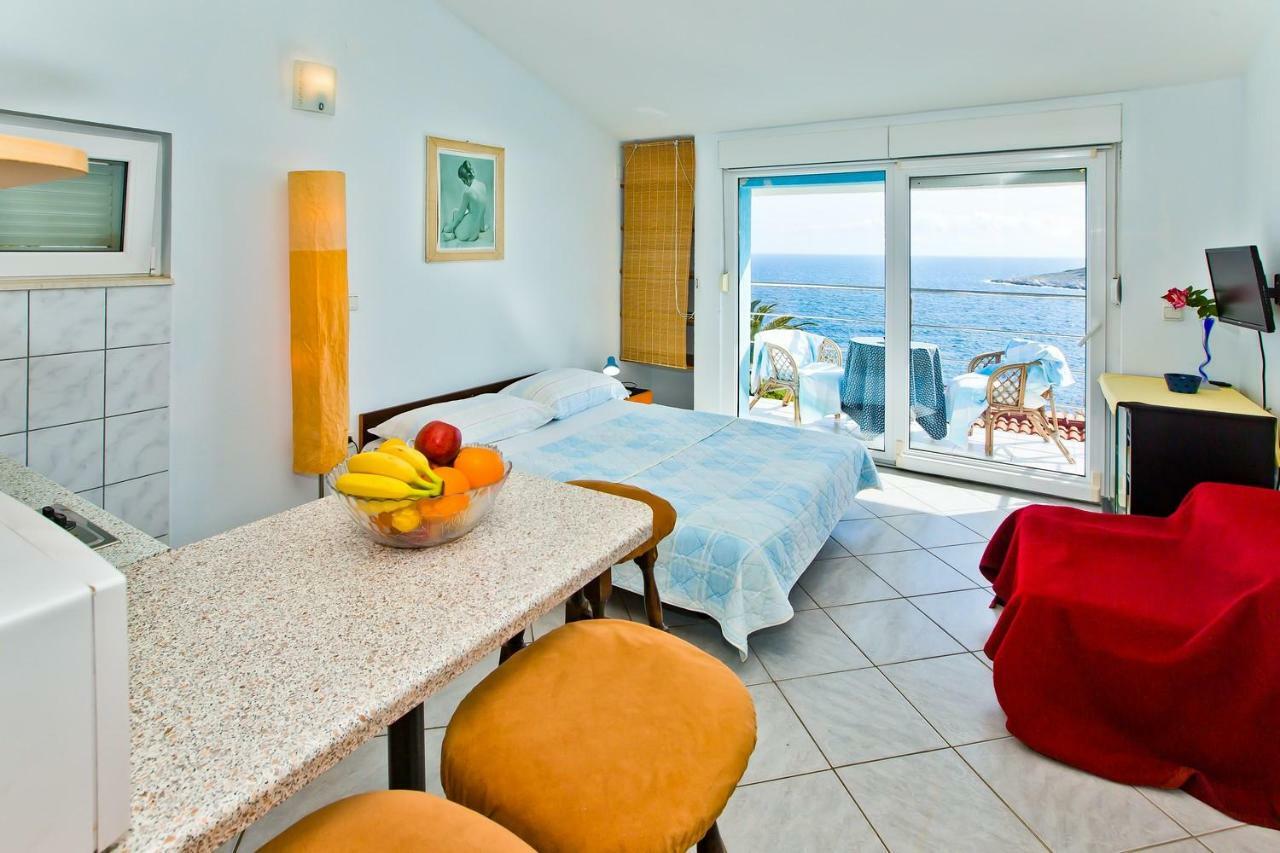 Apartments Cloud ฮวาร์ ภายนอก รูปภาพ